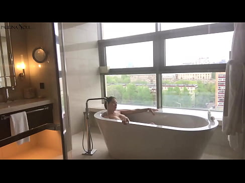❤️ Асар бяцхан хүүгийн хүсэл тэмүүлэлтэйгээр jerking унтраах түүний Pussy нь угаалгын өрөөнд ️❌ Зовх видео манайд