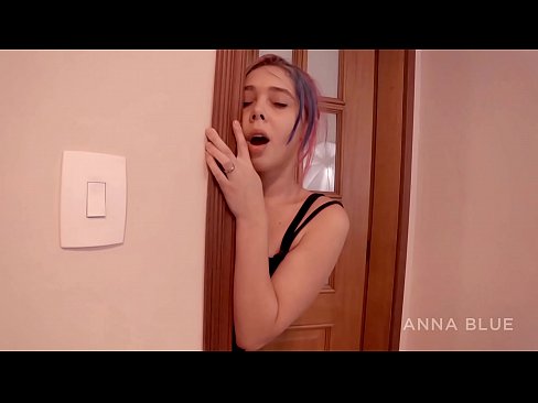 ❤️ Би ах руугаа буцаж ирлээ. Би түүний найз охинтой бэлгийн харьцаанд орсон. лесби нөхөн төлбөр. ️❌ Зовх видео манайд